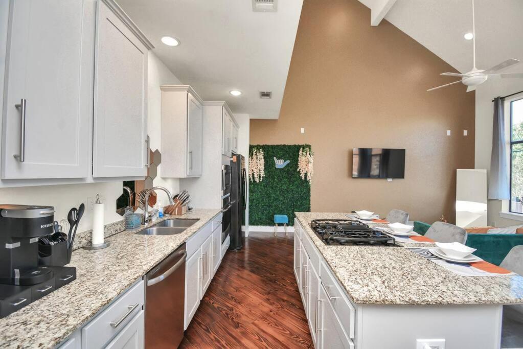 Villa 3Br/3.5Ba Three Story East Downtown Townhouse With View à Houston Extérieur photo