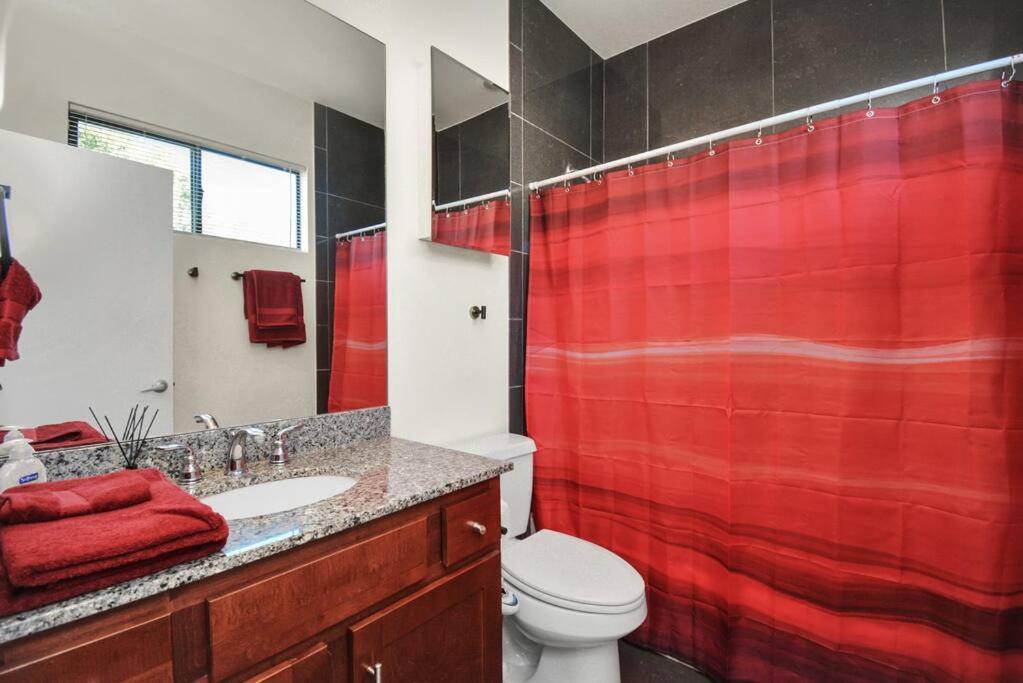Villa 3Br/3.5Ba Three Story East Downtown Townhouse With View à Houston Extérieur photo